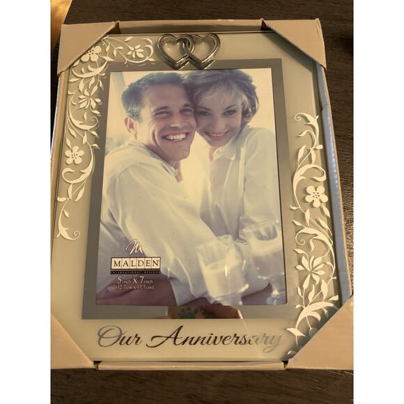 Brand New Malden Glass Our Anniversary 5X7 Frame - Picture 1 of 2